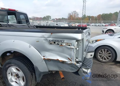 2002 Nissan Frontier Desert Runner Se-V6 from USA, damaged, VIN 1N6ED26TX2C305415